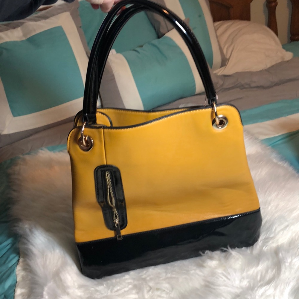 Mustard Purse